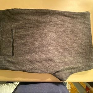 Women’s Worthington pants.